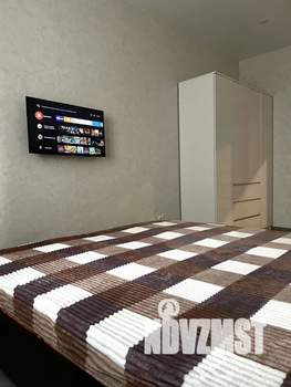 1-к квартира, посуточно, 37м2, 4/8 этаж