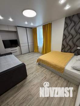 1-к квартира, посуточно, 42м2, 13/18 этаж