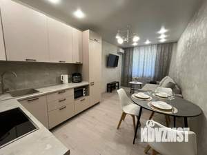 1-к квартира, посуточно, 42м2, 1/1 этаж