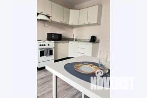 1-к квартира, посуточно, 43м2, 4/10 этаж