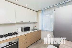 1-к квартира, посуточно, 38м2, 3/5 этаж