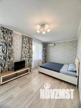 1-к квартира, посуточно, 40м2, 3/10 этаж