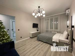 1-к квартира, посуточно, 35м2, 10/18 этаж