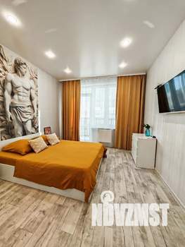 1-к квартира, посуточно, 40м2, 2/18 этаж