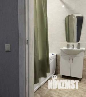 1-к квартира, посуточно, 40м2, 4/10 этаж