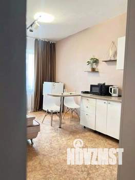 1-к квартира, посуточно, 43м2, 1/1 этаж