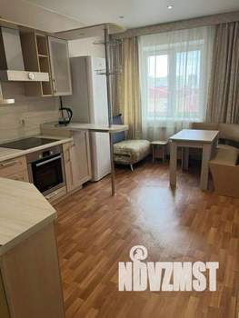 1-к квартира, посуточно, 42м2, 1/1 этаж