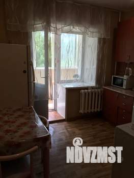 1-к квартира, посуточно, 39м2, 2/9 этаж