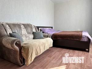1-к квартира, посуточно, 38м2, 4/10 этаж