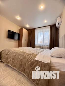 1-к квартира, посуточно, 38м2, 3/5 этаж