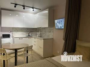 Студия квартира, посуточно, 35м2, 6/9 этаж