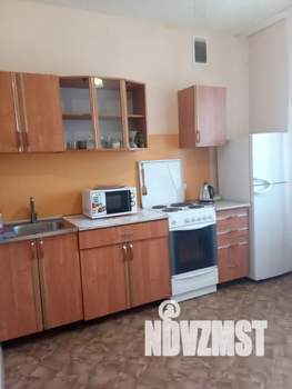 1-к квартира, посуточно, 40м2, 2/10 этаж