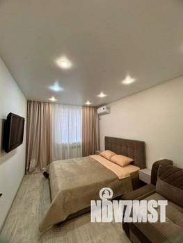 1-к квартира, посуточно, 38м2, 1/1 этаж