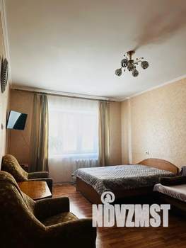 1-к квартира, посуточно, 50м2, 2/10 этаж