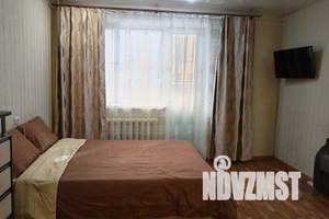 1-к квартира, посуточно, 35м2, 1/10 этаж