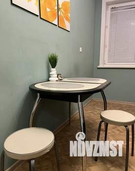 1-к квартира, посуточно, 37м2, 4/18 этаж