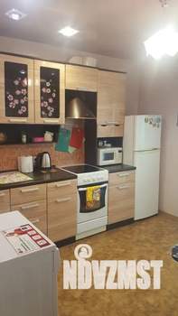 1-к квартира, посуточно, 44м2, 1/10 этаж