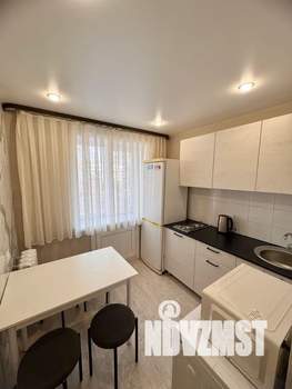 1-к квартира, посуточно, 38м2, 3/5 этаж