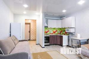 Студия квартира, посуточно, 32м2, 6/9 этаж