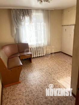2-к квартира, вторичка, 56м2, 1/10 этаж
