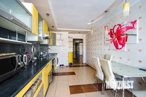 4-к квартира, вторичка, 135м2, 2/5 этаж