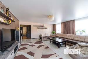 4-к квартира, вторичка, 135м2, 2/5 этаж