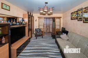 3-к квартира, вторичка, 60м2, 1/10 этаж
