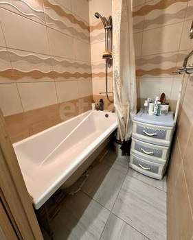 3-к квартира, вторичка, 53м2, 1/5 этаж