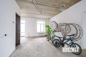 3-к квартира, вторичка, 105м2, 1/3 этаж