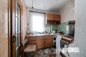 2-к квартира, вторичка, 33м2, 1/1 этаж