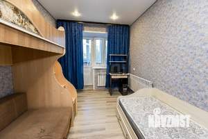 3-к квартира, вторичка, 60м2, 1/9 этаж