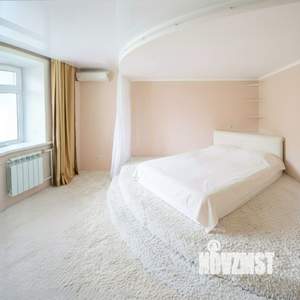 3-к квартира, вторичка, 79м2, 10/15 этаж
