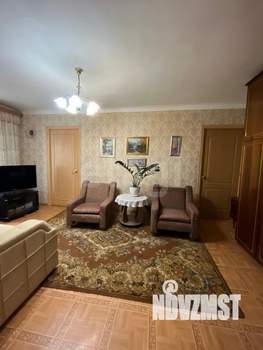 2-к квартира, вторичка, 42м2, 1/4 этаж