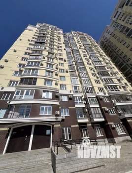 3-к квартира, вторичка, 104м2, 1/20 этаж