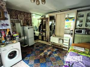 2-к квартира, вторичка, 43м2, 1/4 этаж