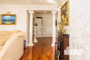 4-к квартира, вторичка, 140м2, 4/5 этаж